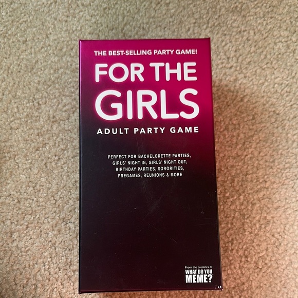 🍸💃 For The Girls Adult Party Game - opened - Picture 1 of 1
